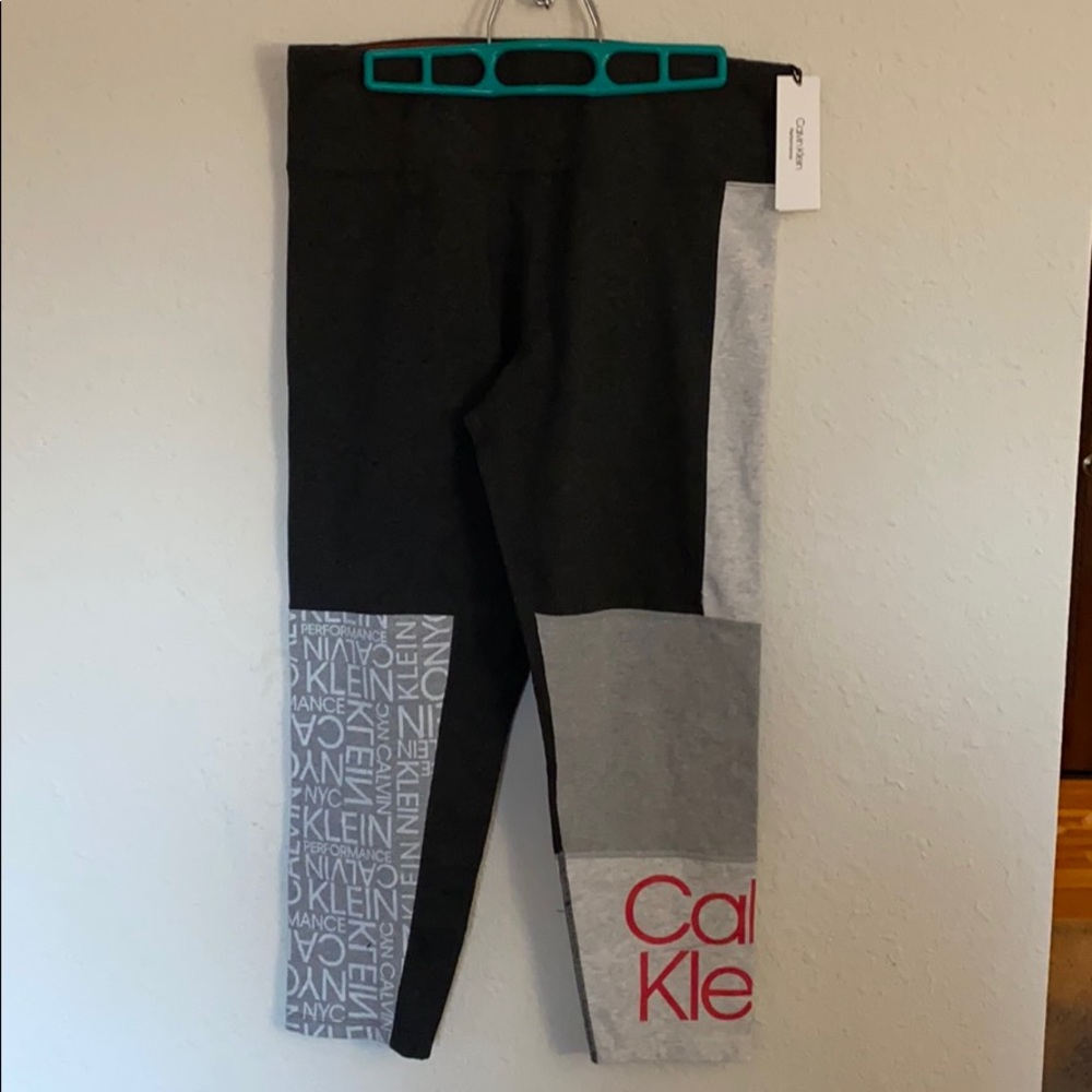 NWT Calvin Klein Performance legging